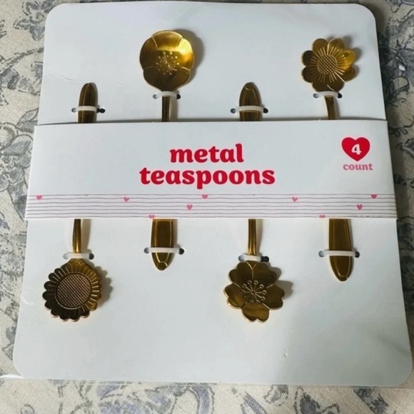 Target Bullseye Playground
Valentine's Day Heart Measuring
Spoons & Cups 2023 - Picture 1 of 1